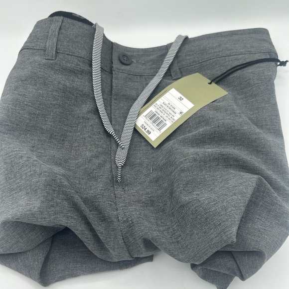 Men’s gray athletic casual shorts size 32 - Picture 3 of 5